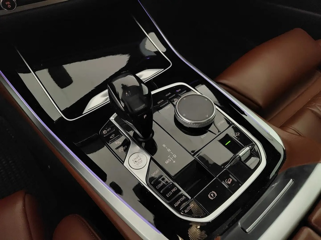 BMW X5 X5 3.0d xDrive M-Pack - автомобили, коли, обяви за нови и употребявани 10