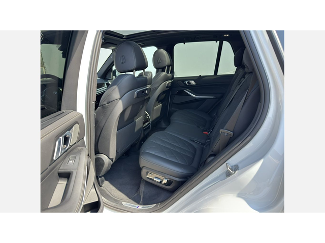 BMW X5 xDrive30d - автомобили, коли, обяви за нови и употребявани 9