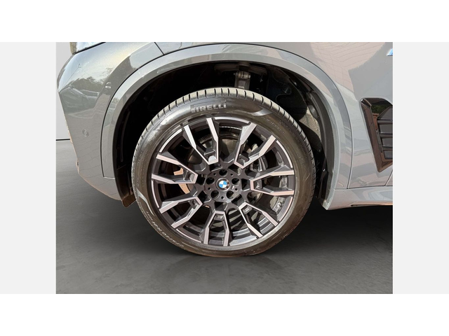 BMW X5 xDrive30d - автомобили, коли, обяви за нови и употребявани 4