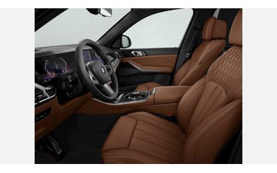 BMW X5 xDrive40d - автомобили, коли, обяви за нови и употребявани 7