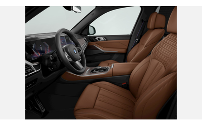 BMW X5 xDrive40d - автомобили, коли, обяви за нови и употребявани 7