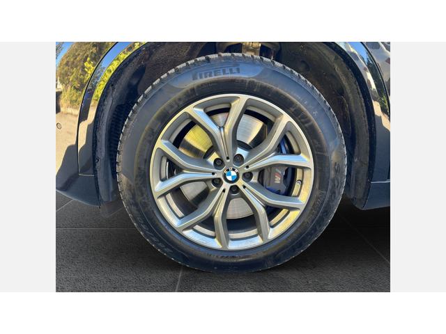 BMW X5 xDrive40i - автомобили, коли, обяви за нови и употребявани 4