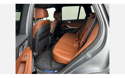 BMW X5 xDrive50e - автомобили, коли, обяви за нови и употребявани 9