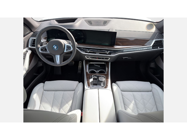 BMW X5 xDrive50e - автомобили, коли, обяви за нови и употребявани 6