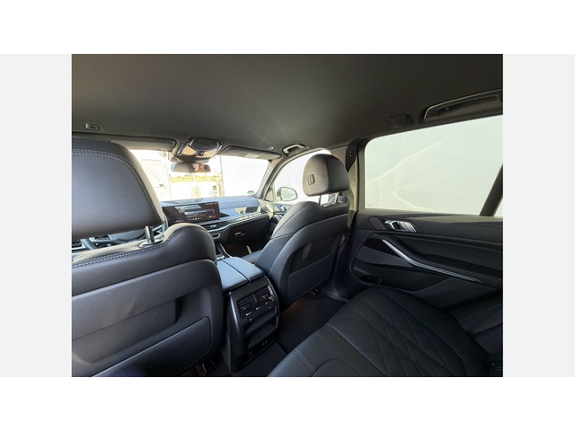 BMW X5 xDrive50e - автомобили, коли, обяви за нови и употребявани 10