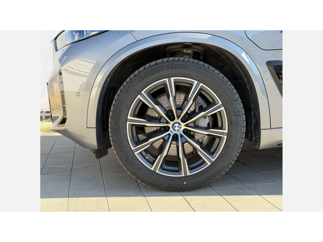 BMW X5 xDrive50e - автомобили, коли, обяви за нови и употребявани 4