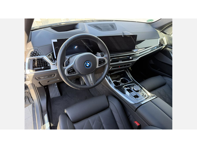 BMW X5 xDrive50e - автомобили, коли, обяви за нови и употребявани 5