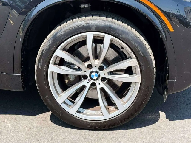 BMW X5 xDrive50i All Wheel Drive - автомобили, коли, обяви за нови и употребявани 11