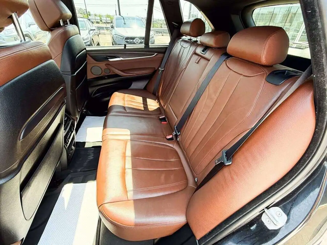BMW X5 xDrive50i All Wheel Drive - автомобили, коли, обяви за нови и употребявани 16