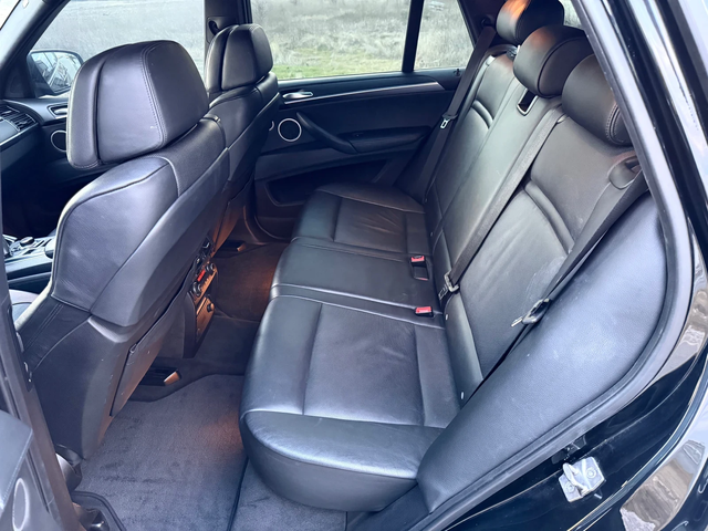 BMW X5M V8 BITURBO / FULL / 360 / M PACKET / PANO /HEAD UP - автомобили, коли, обяви за нови и употребявани 10