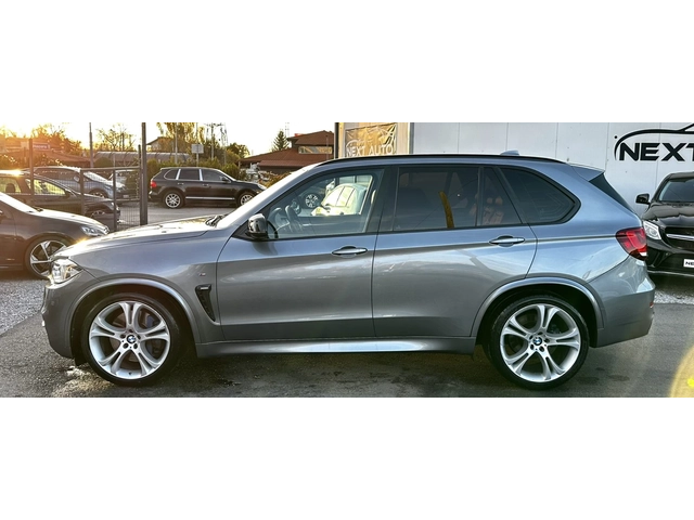 BMW X5M 50D 381HP HUD DISTRONIC BLIND SPOT LANE ASSIST - автомобили, коли, обяви за нови и употребявани 7