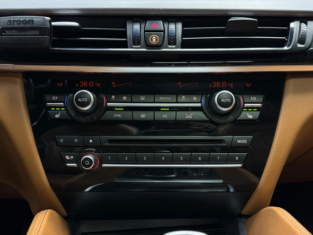 BMW X6 xDrive40d M Sportpack H&K* 360* Pano* Подгрев - автомобили, коли, обяви за нови и употребявани 11