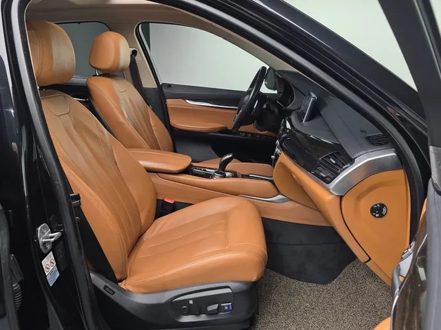 BMW X6 30D - автомобили, коли, обяви за нови и употребявани 9