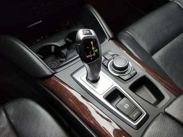 BMW X6 30D - автомобили, коли, обяви за нови и употребявани 8