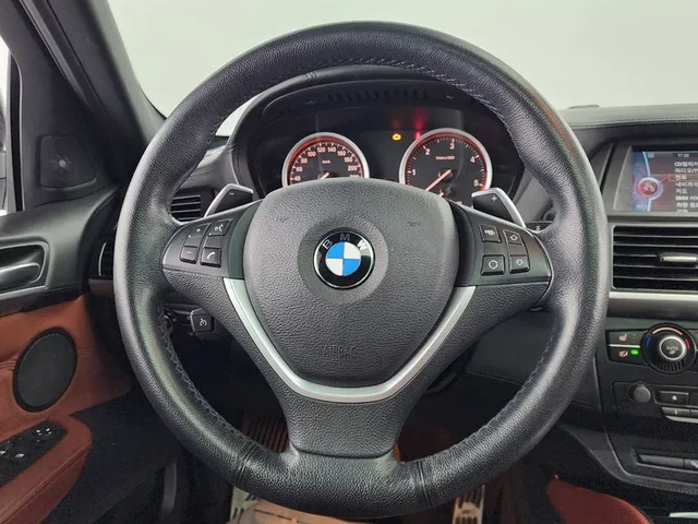 BMW X6 30D - автомобили, коли, обяви за нови и употребявани 12