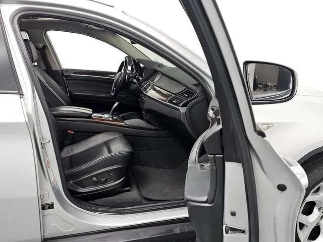 BMW X6 30D - автомобили, коли, обяви за нови и употребявани 10