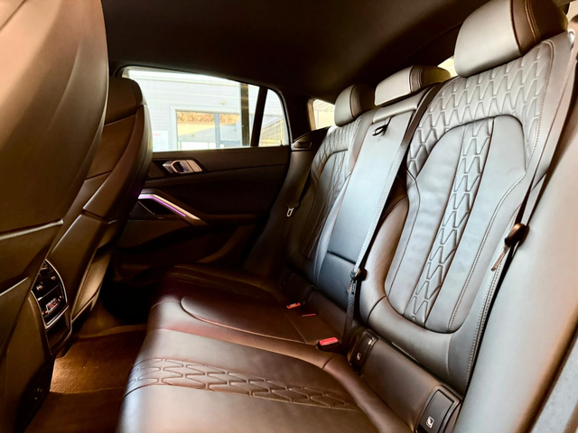 BMW X6 M50i* xDrive* V8 TwinPower* Лизинг - автомобили, коли, обяви за нови и употребявани 7