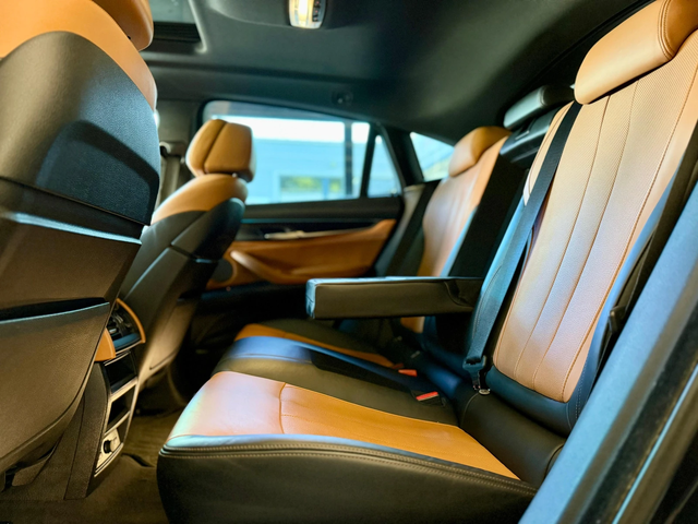 BMW X6 M50d* Mperformance* HK* Лизинг* Adaptive Led* Carb - автомобили, коли, обяви за нови и употребявани 14