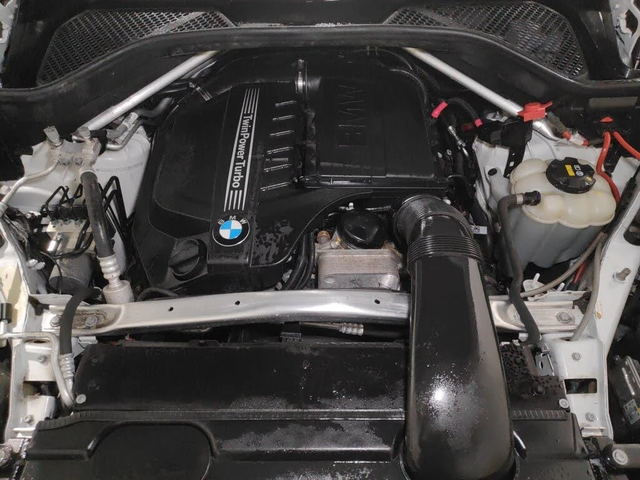 BMW X6 * xDrive * * HeadUp* AвтоКредит* (ЦЕНА ДО БГ) - автомобили, коли, обяви за нови и употребявани 7