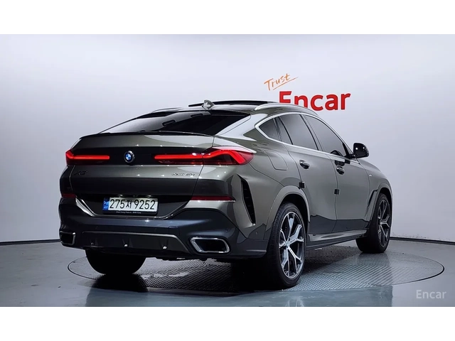 BMW X6 M-PK* LASER* ОБДУХ* 360* DISTRONIK* SOFT-CLOSE* HE - автомобили, коли, обяви за нови и употребявани 2