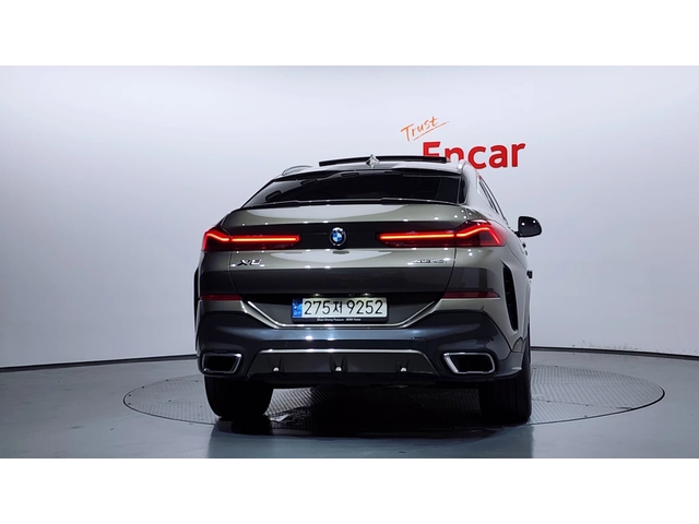 BMW X6 M-PK* LASER* ОБДУХ* 360* DISTRONIK* SOFT-CLOSE* HE - автомобили, коли, обяви за нови и употребявани 3