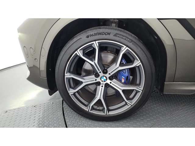 BMW X6 M-PK* LASER* ОБДУХ* 360* DISTRONIK* SOFT-CLOSE* HE - автомобили, коли, обяви за нови и употребявани 4