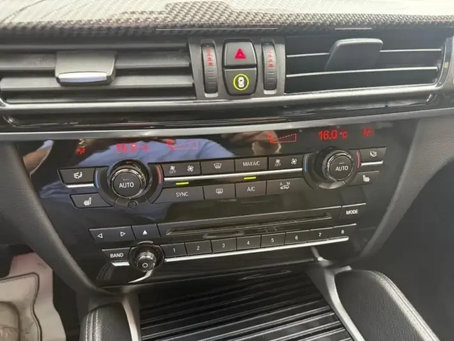BMW X6 XDRIVE35I * M SPORT * CARBON FIBER * HUD * CARFAX - автомобили, коли, обяви за нови и употребявани 15