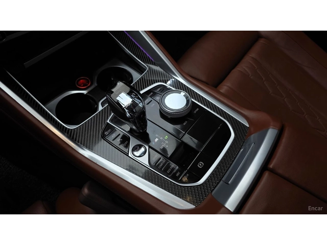 BMW X6 M50i* LASER* DISTRONIC* ОБДУХВАНЕ* 360* HUD* - автомобили, коли, обяви за нови и употребявани 10