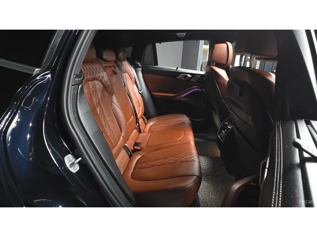 BMW X6 M50i* LASER* DISTRONIC* ОБДУХВАНЕ* 360* HUD* - автомобили, коли, обяви за нови и употребявани 9