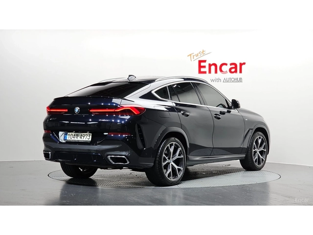 BMW X6 xDrive 40i M-SPORT* HUD* КОЖА* ОБДУХВ* НАВИ* ПАНО - автомобили, коли, обяви за нови и употребявани 1