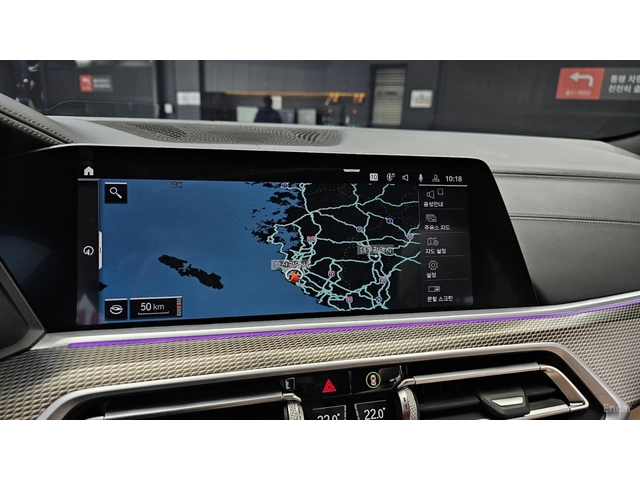 BMW X6 Xdrive40i M-PACK* HARMAN KARDON* LASER* HEADUP* 36 - автомобили, коли, обяви за нови и употребявани 13