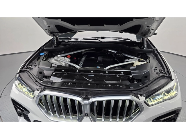 BMW X6 Xdrive40i M-PACK* HARMAN KARDON* LASER* HEADUP* 36 - автомобили, коли, обяви за нови и употребявани 5