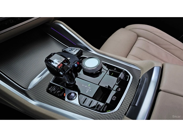 BMW X6 Xdrive40i M-PACK* HARMAN KARDON* LASER* HEADUP* 36 - автомобили, коли, обяви за нови и употребявани 8