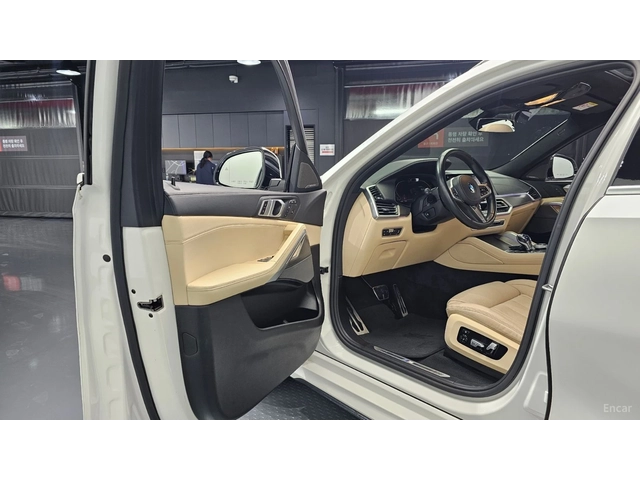 BMW X6 Xdrive40i M-PACK* HARMAN KARDON* LASER* HEADUP* 36 - автомобили, коли, обяви за нови и употребявани 9