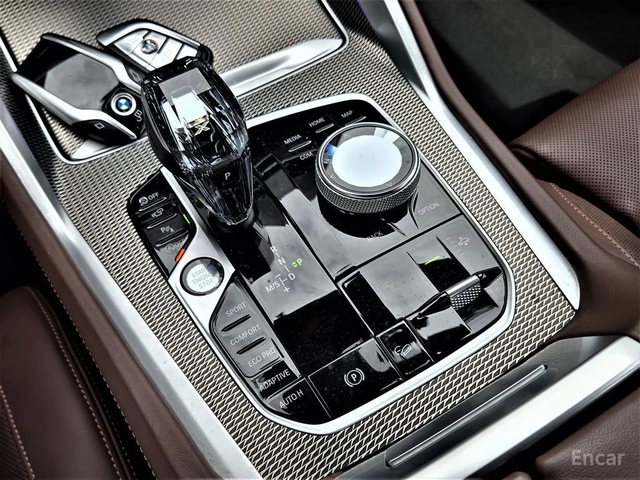 BMW X6 M* SPORT* LASER* ОБДУХВАНЕ* ДИСТРОНИК* МАСАЖ* - автомобили, коли, обяви за нови и употребявани 8