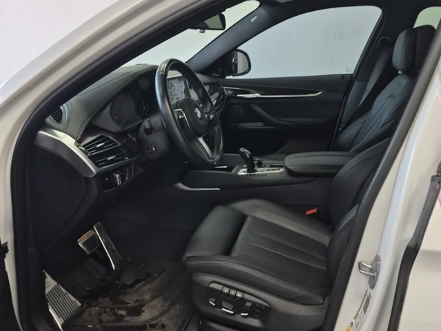 BMW X6 xDrive35i - автомобили, коли, обяви за нови и употребявани 4