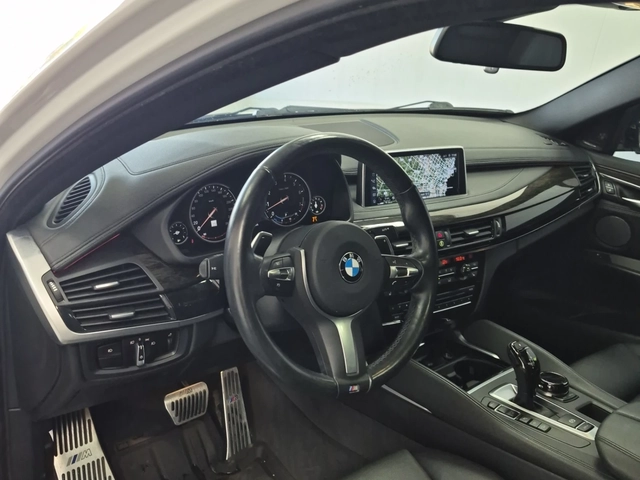 BMW X6 xDrive35i - автомобили, коли, обяви за нови и употребявани 6