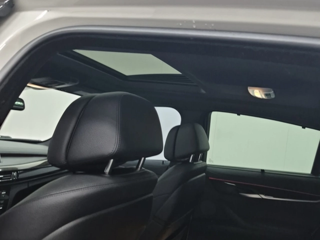 BMW X6 xDrive35i - автомобили, коли, обяви за нови и употребявани 9