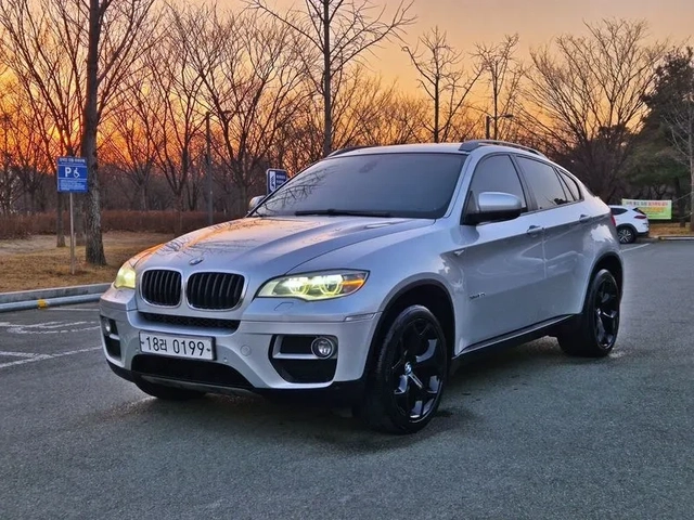BMW X6 3.0D - автомобили, коли, обяви за нови и употребявани 0