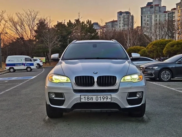 BMW X6 3.0D - автомобили, коли, обяви за нови и употребявани 1