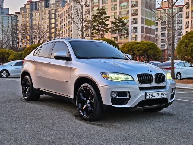 BMW X6 3.0D - автомобили, коли, обяви за нови и употребявани 3