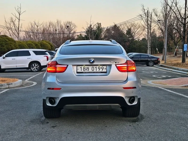 BMW X6 3.0D - автомобили, коли, обяви за нови и употребявани 4