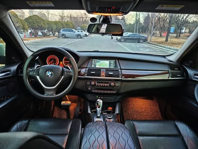 BMW X6 3.0D - автомобили, коли, обяви за нови и употребявани 7