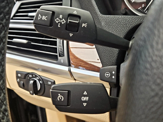BMW X6 M/SHADOW LINE/CAMERA/МЕМОRY/ПЕЧКА/ТЕМПОМАТ/LIZ - автомобили, коли, обяви за нови и употребявани 12