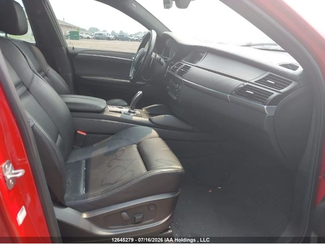 BMW X6 M - автомобили, коли, обяви за нови и употребявани 8