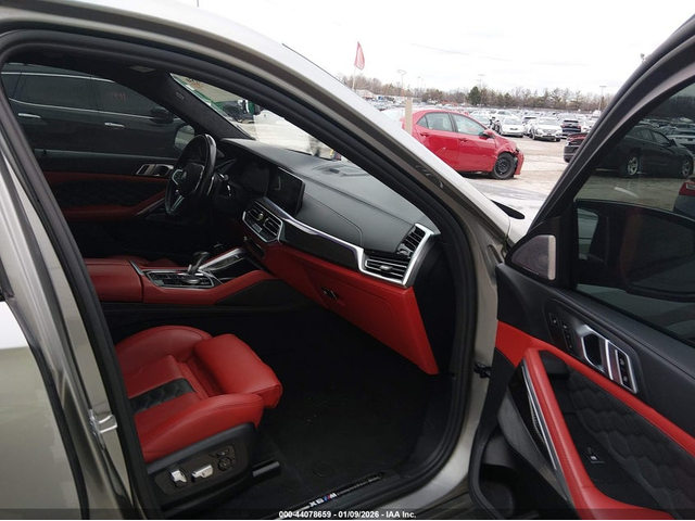 BMW X6 M 4.4L V-8 DI, DOHC, VVT, TURBO, 600HP All Wheel Drive - автомобили, коли, обяви за нови и употребявани 4