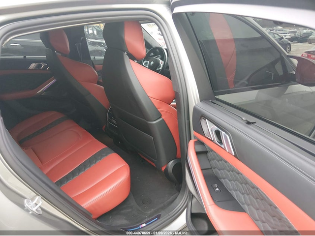 BMW X6 M 4.4L V-8 DI, DOHC, VVT, TURBO, 600HP All Wheel Drive - автомобили, коли, обяви за нови и употребявани 7