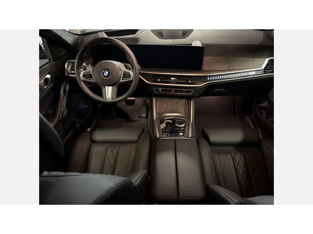 BMW X6 xDrive40d - автомобили, коли, обяви за нови и употребявани 6