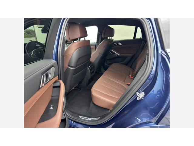 BMW X6 xDrive40i - автомобили, коли, обяви за нови и употребявани 9