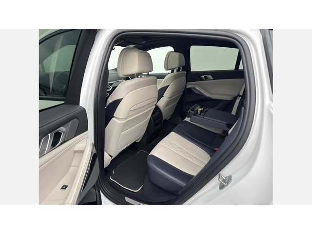 BMW X6 xDrive40i - автомобили, коли, обяви за нови и употребявани 9